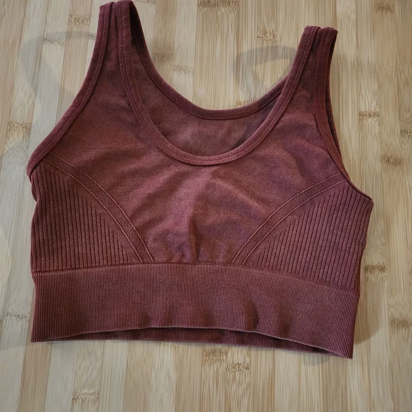 Rust Ribbed Crop Top - Picture 2 of 3